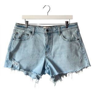 Abercrombie & Fitch A-Line Denim Shorts Size 32 Mid Rise Distressed Light Wash